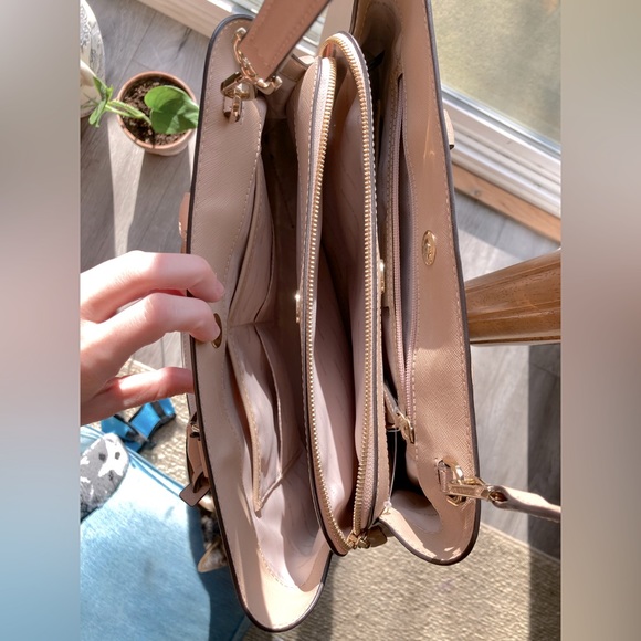 Michael Kor Large Savanna Satchel - Picture 5 of 15